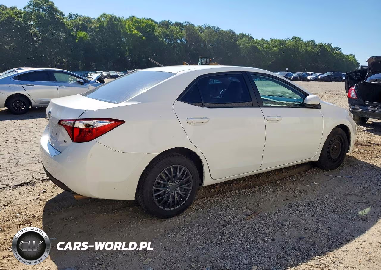 2016 Toyota Corolla Le VIN:2T1BURHE9GC736095 - 3