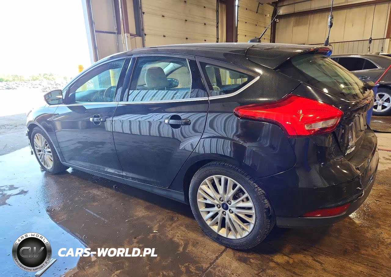 2015 Ford Focus Titanium VIN:1FADP3N27FL208754 - 2