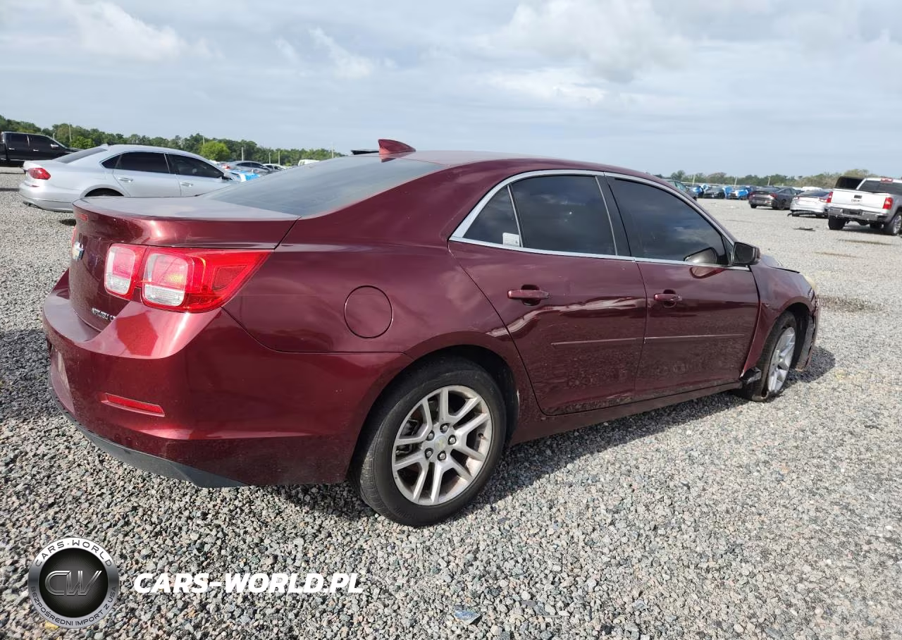 2015 Chevrolet Malibu 1Lt VIN:1G11C5SL5FF294655 - 3