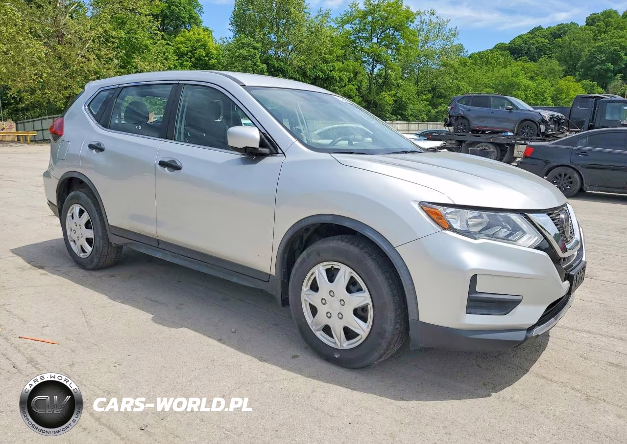2018 Nissan Rogue S VIN:JN8AT2MVXJW315260 - 4