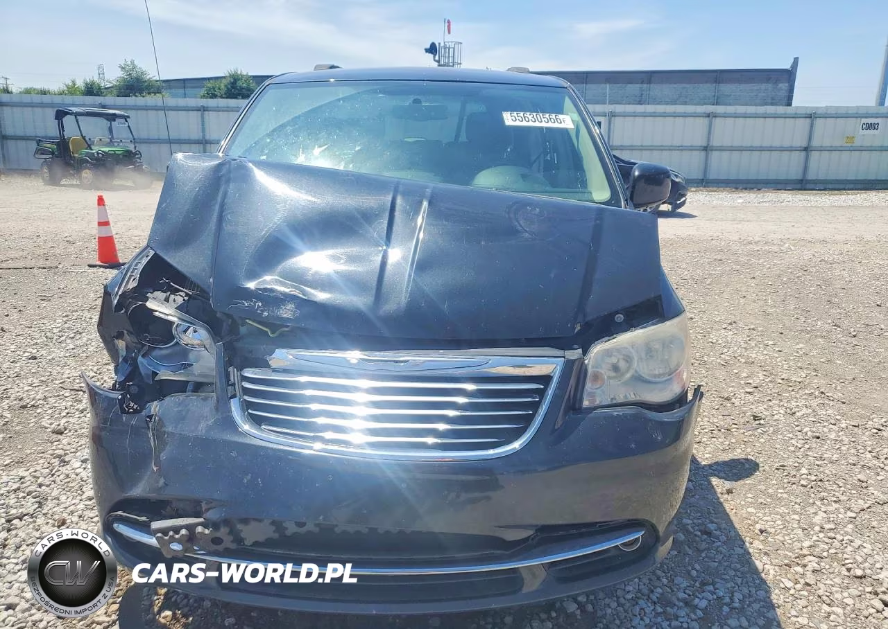 2013 Chrysler Town & Country Touring VIN:2C4RC1BG2DR744886 - 5