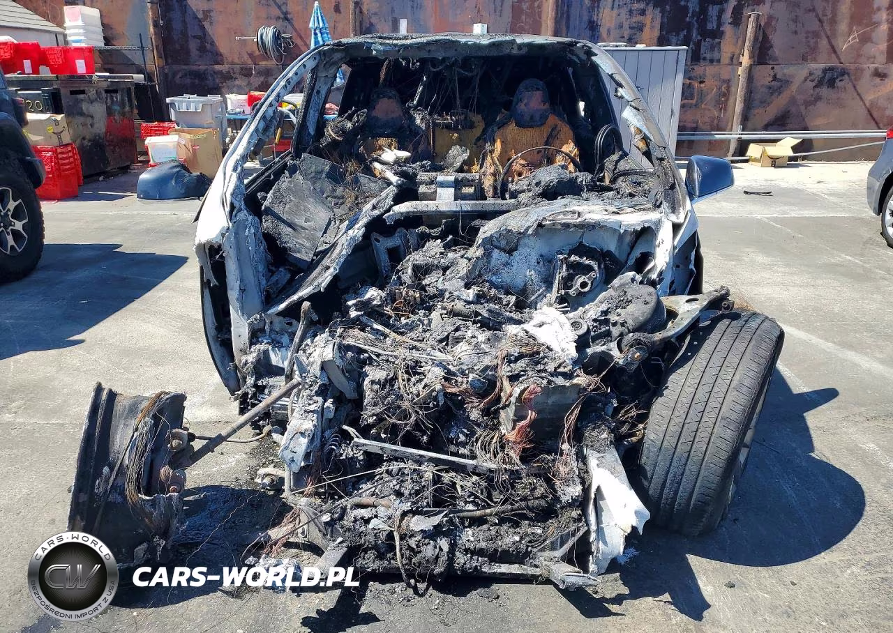 2018 Tesla Model X VIN:5YJXCAE26JF087993 - 5