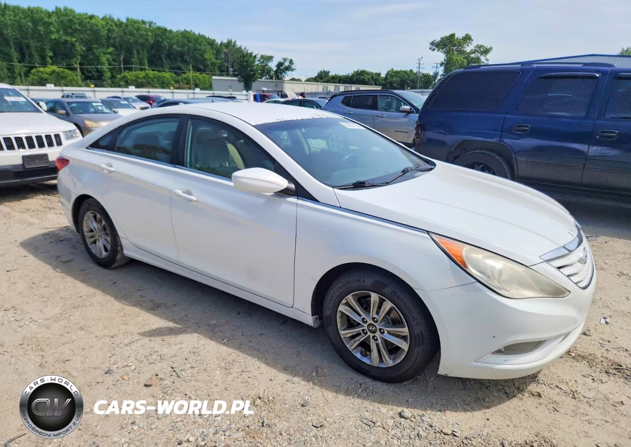 2013 Hyundai Sonata Gls VIN:5NPEB4AC5DH804559 - 4