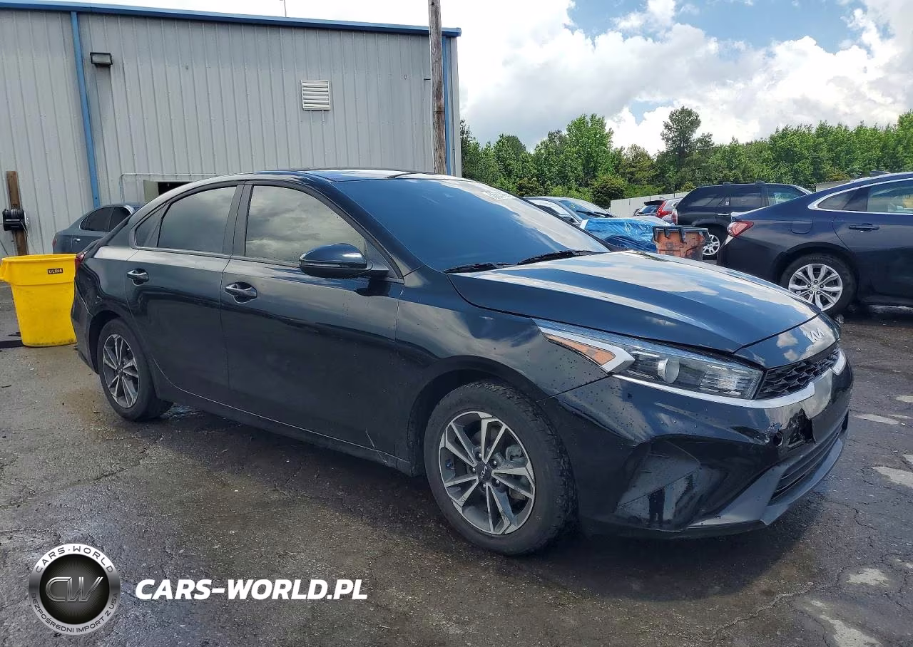 2024 Kia Forte Lxs VIN:3KPF24AD4RE818526 - 4