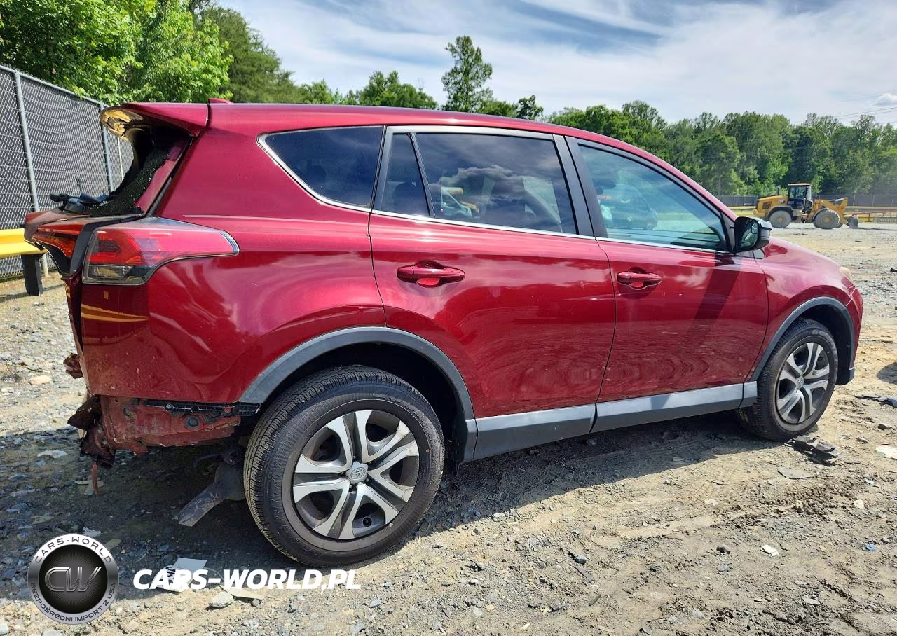 2018 Toyota Rav4 Le VIN:2T3BFREV6JW723803 - 3
