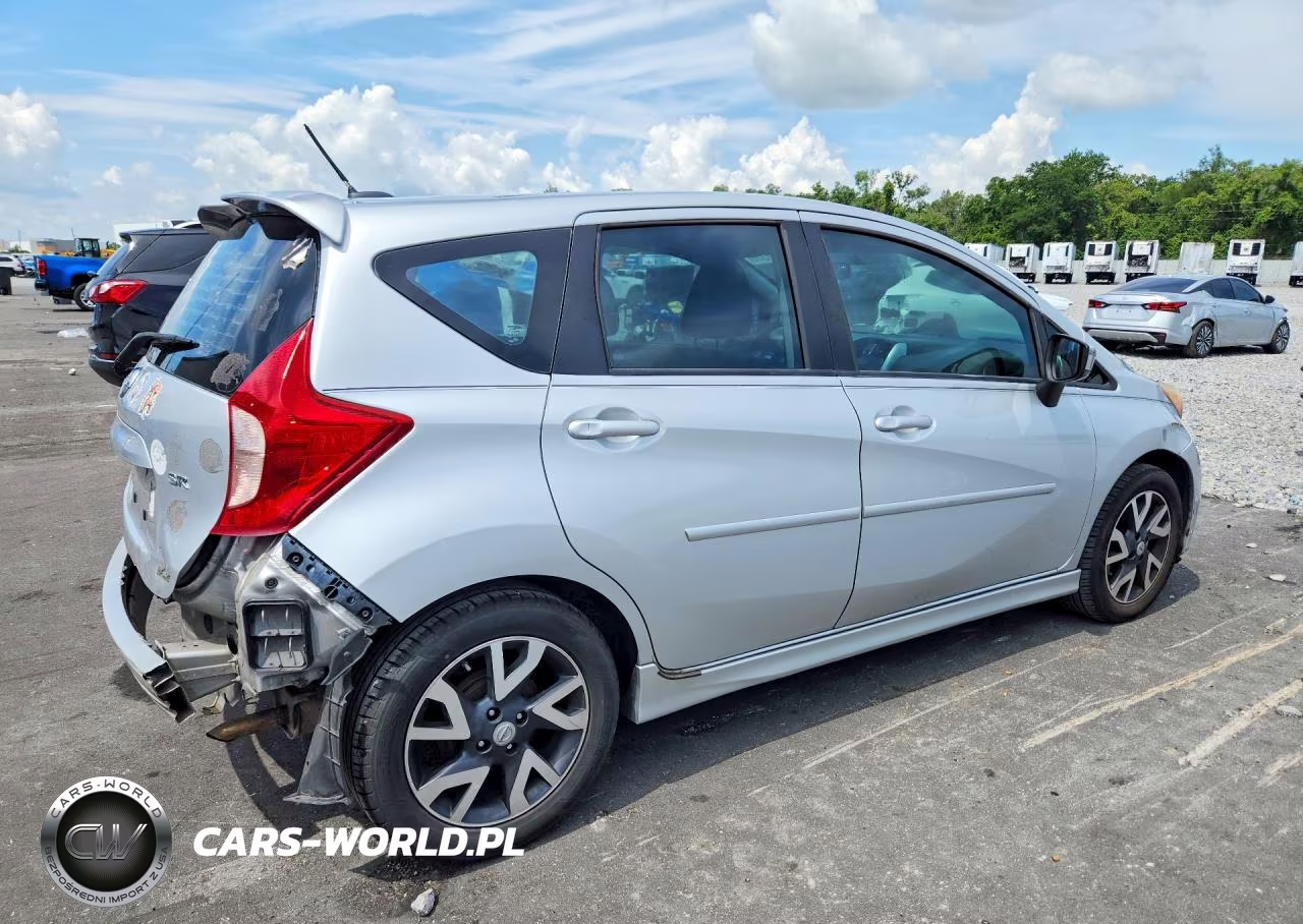 2016 Nissan Versa Note Sr VIN:3N1CE2CP5GL378916 - 3