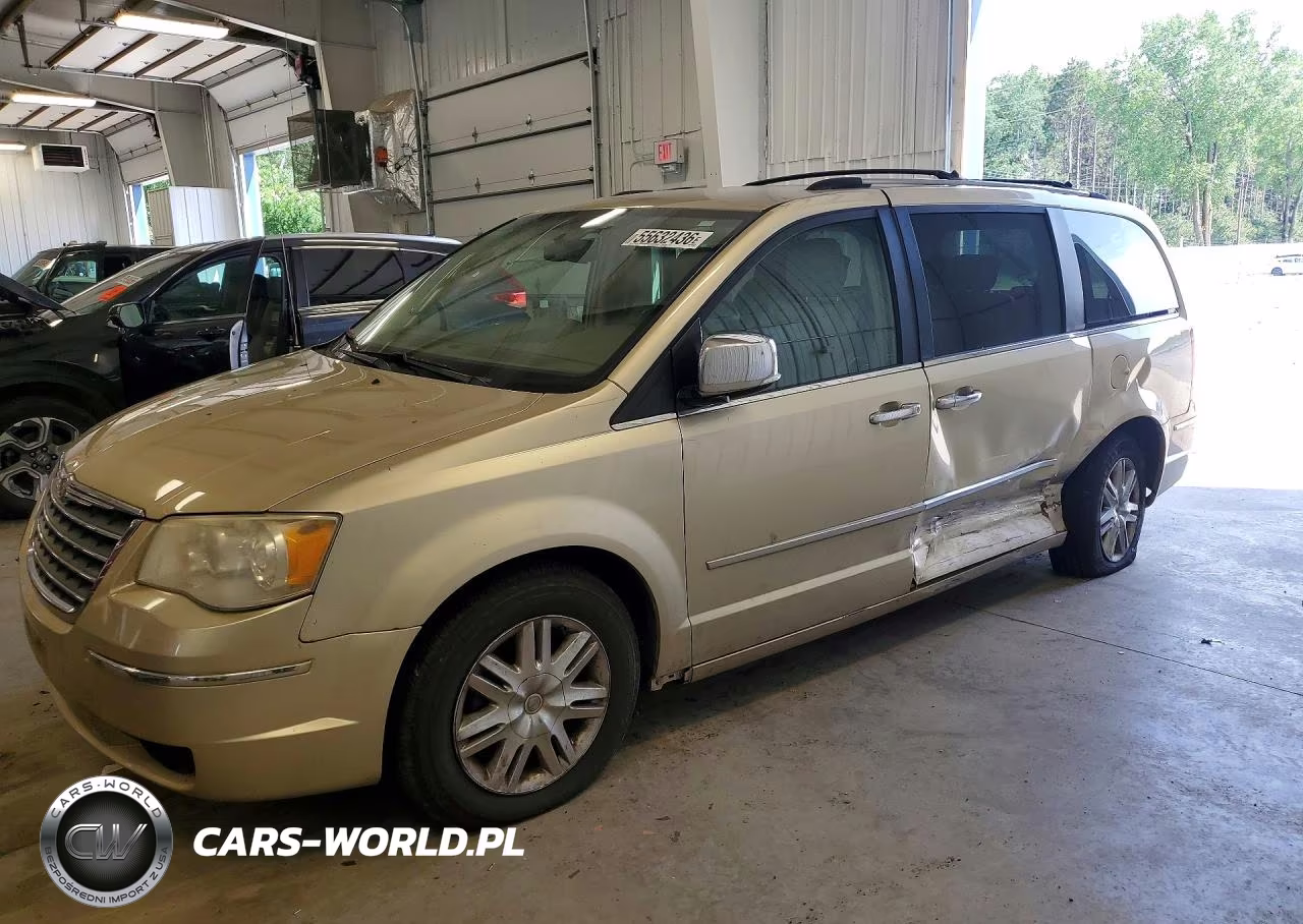 2010 Chrysler Town & Country Limited – zdjęcie 1 z 13