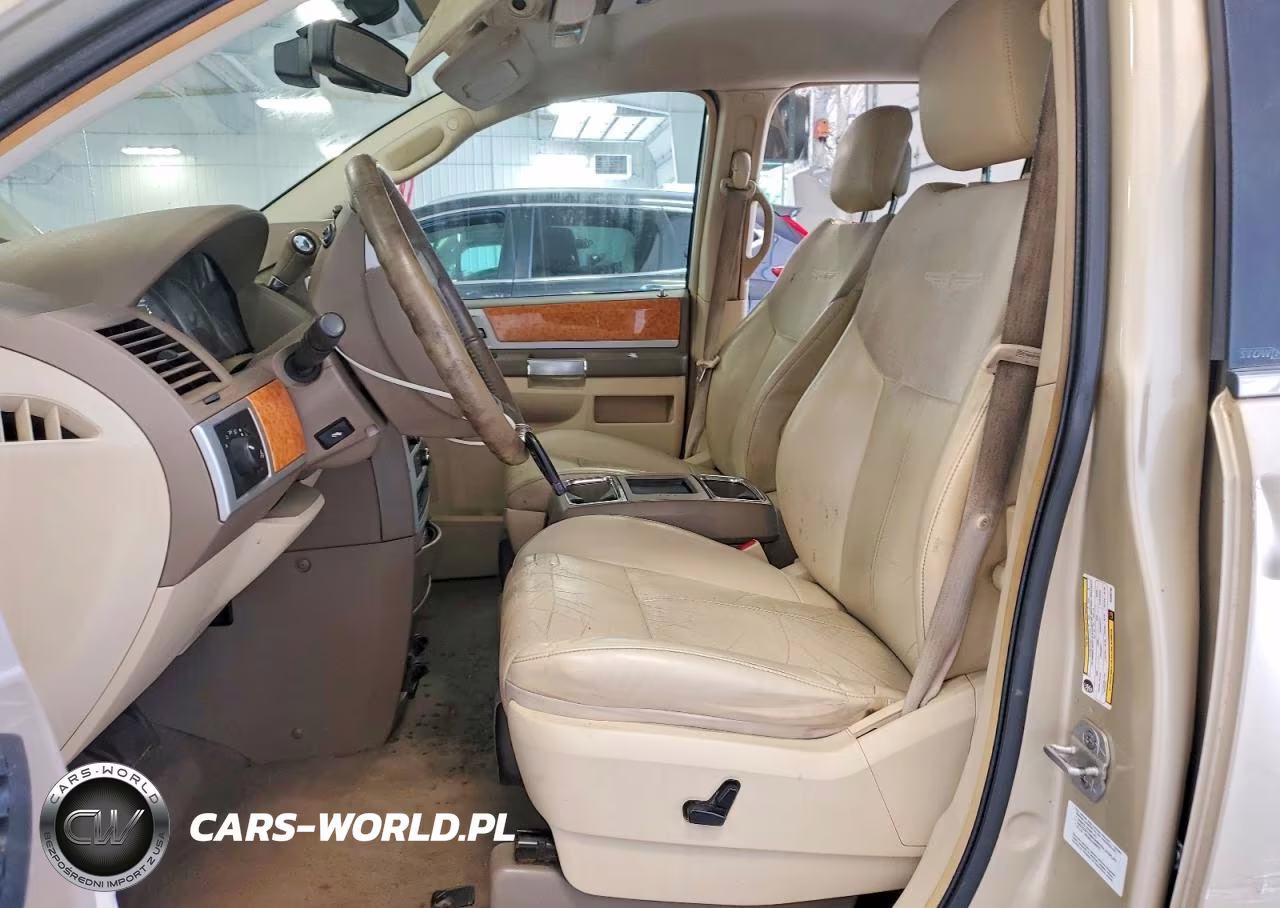 2010 Chrysler Town & Country Limited VIN:2A4RR7DX8AR386780 - 7