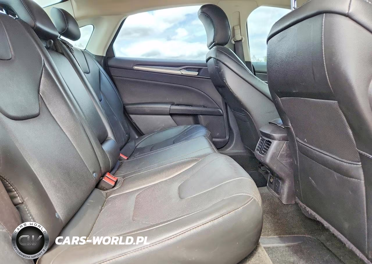 2016 Ford Fusion Titanium Phev VIN:3FA6P0SU1GR196620 - 10