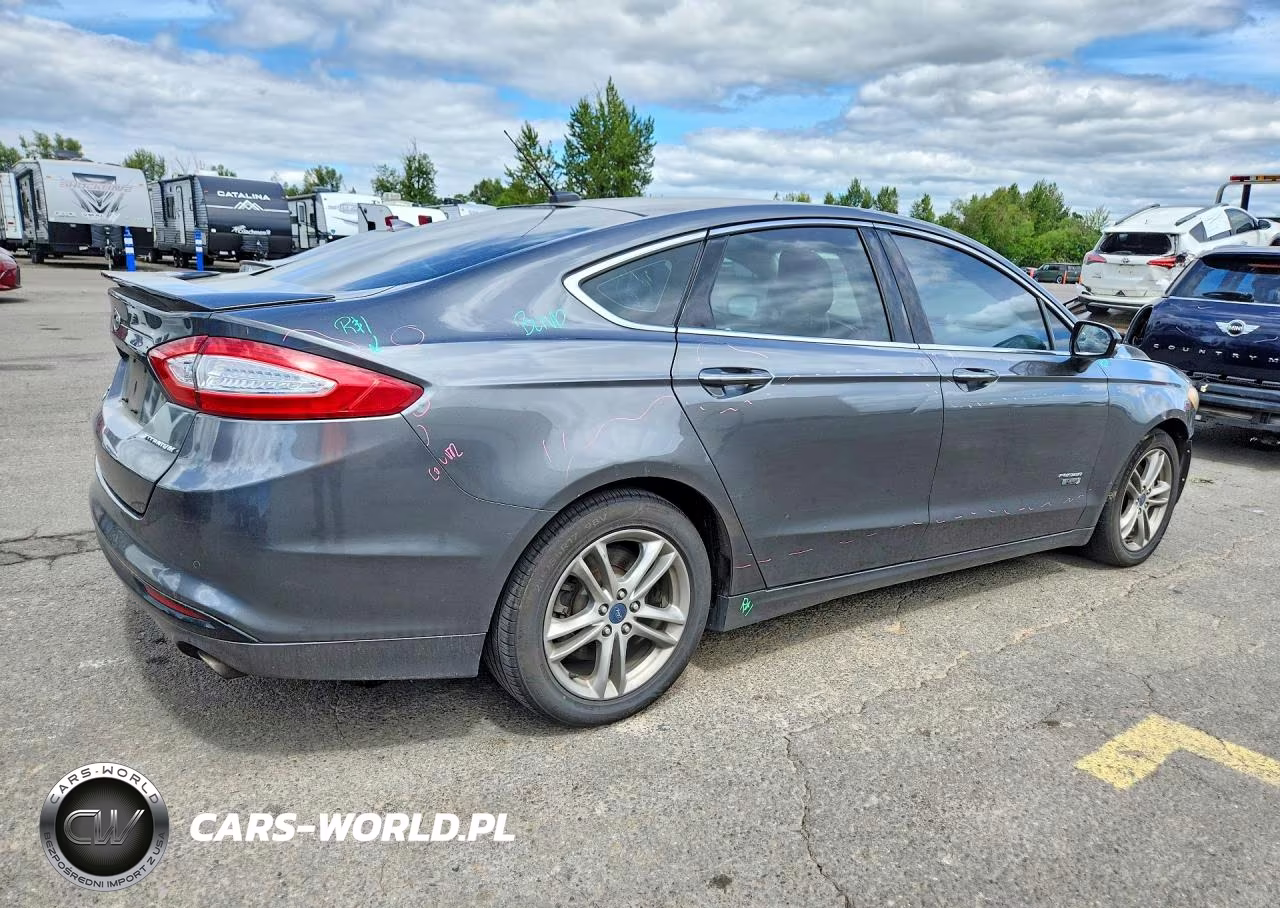 2016 Ford Fusion Titanium Phev VIN:3FA6P0SU1GR196620 - 3