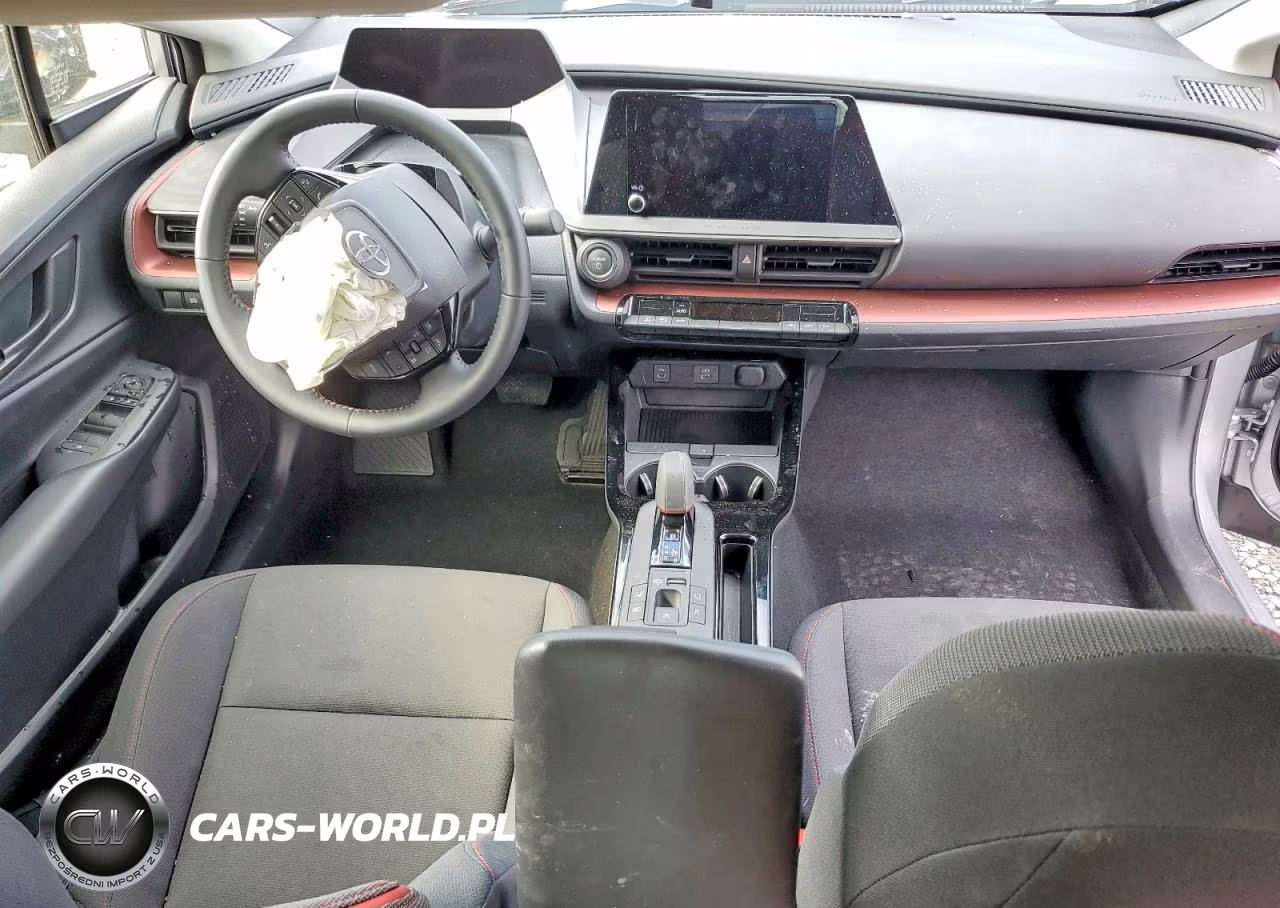2026 Toyota Prius Plug-In Hybrid Se VIN:JTDACACU1T3063093 - 8