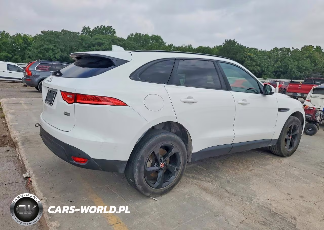 2017 Jaguar F-Pace Prestige VIN:SADCK2BN8HA097194 - 3