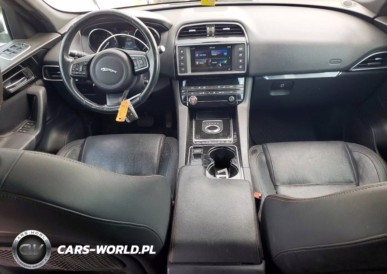 2017 Jaguar F-Pace Prestige VIN:SADCK2BN8HA097194 - 8
