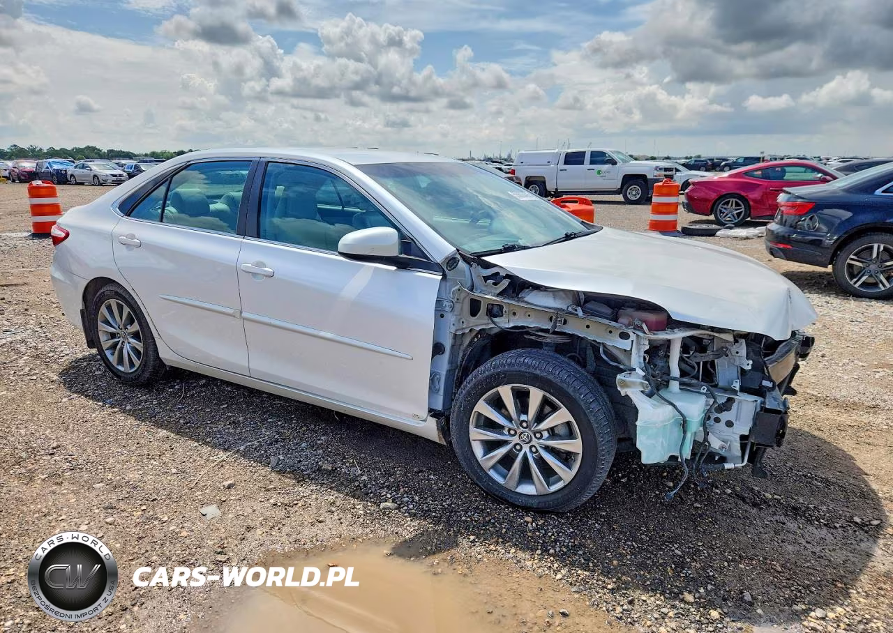 2016 Toyota Camry Hybrid Xle VIN:4T1BD1FK6GU184306 - 4