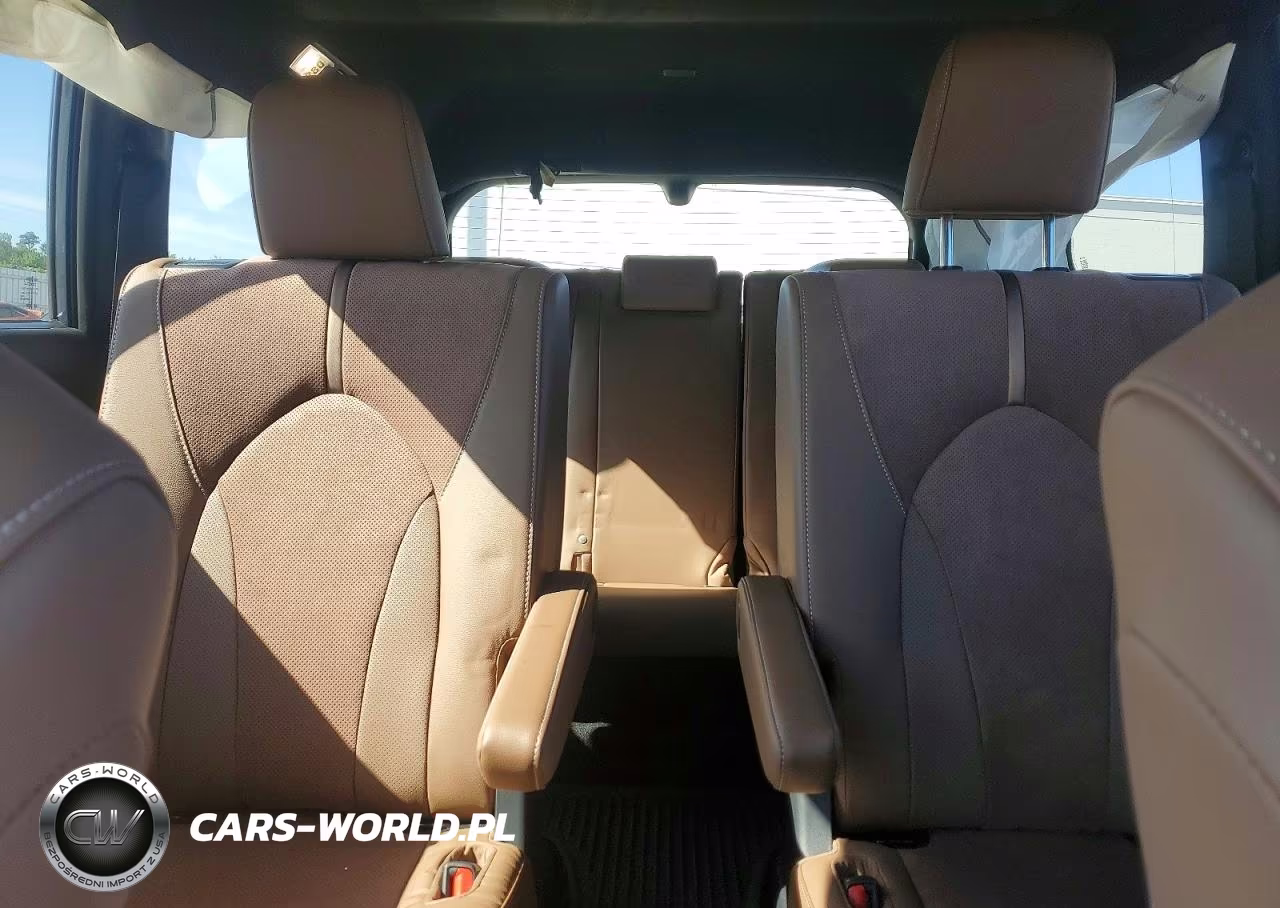 2026 Toyota Grand Highlander Hybrid Max Platinum VIN:5TDADAB50TS035260 - 10