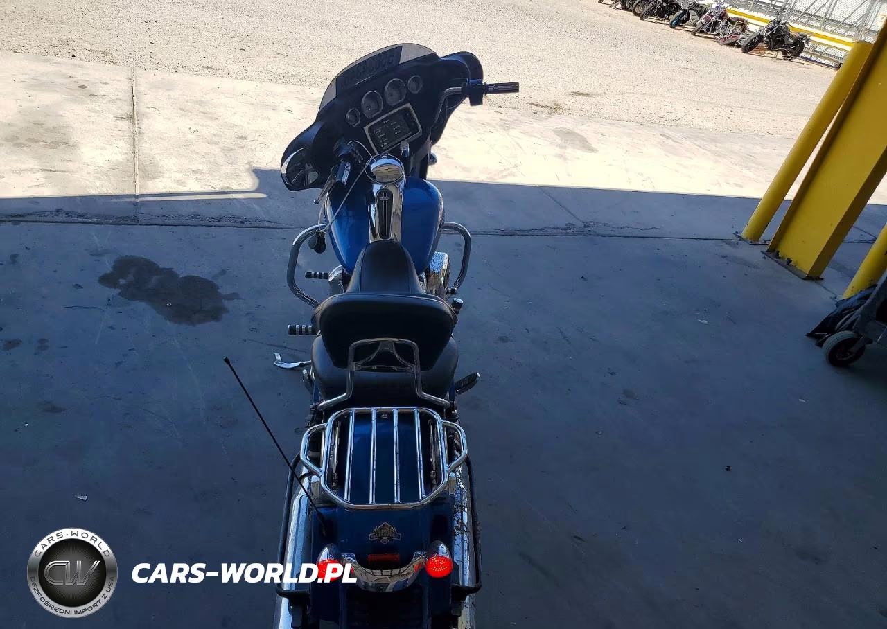 2018 Harley-Davidson Flhx Street Glide VIN:1HD1KBC16JB615655 - 6
