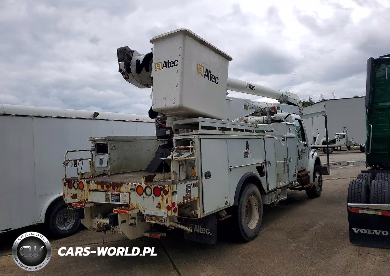 2013 Freightliner Business Class M2 Bucket Truck VIN:1FVACXDT8DHFH7832 - 4
