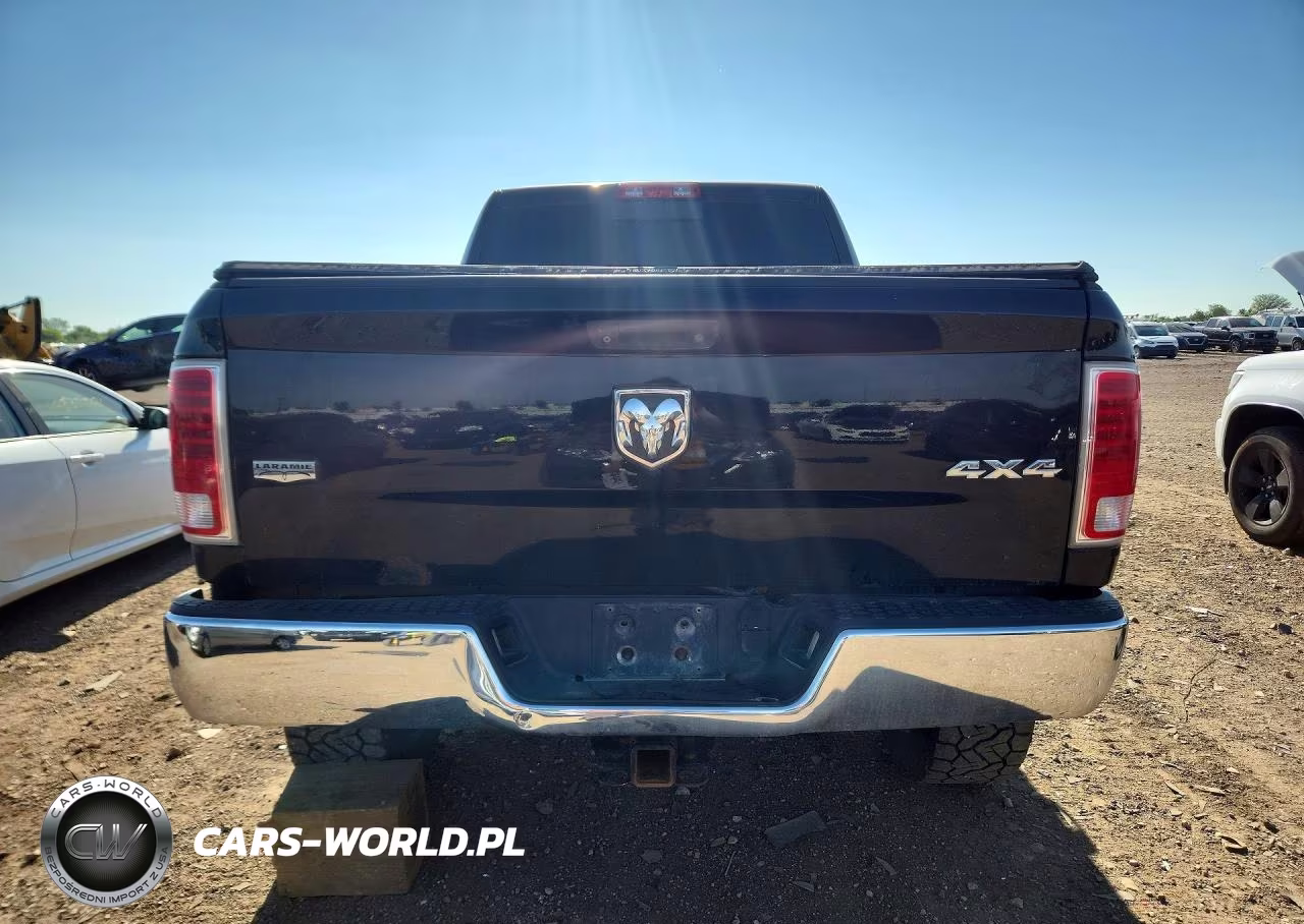 2013 Ram 2500 Laramie VIN:3C6UR5NL0DG615356 - 6