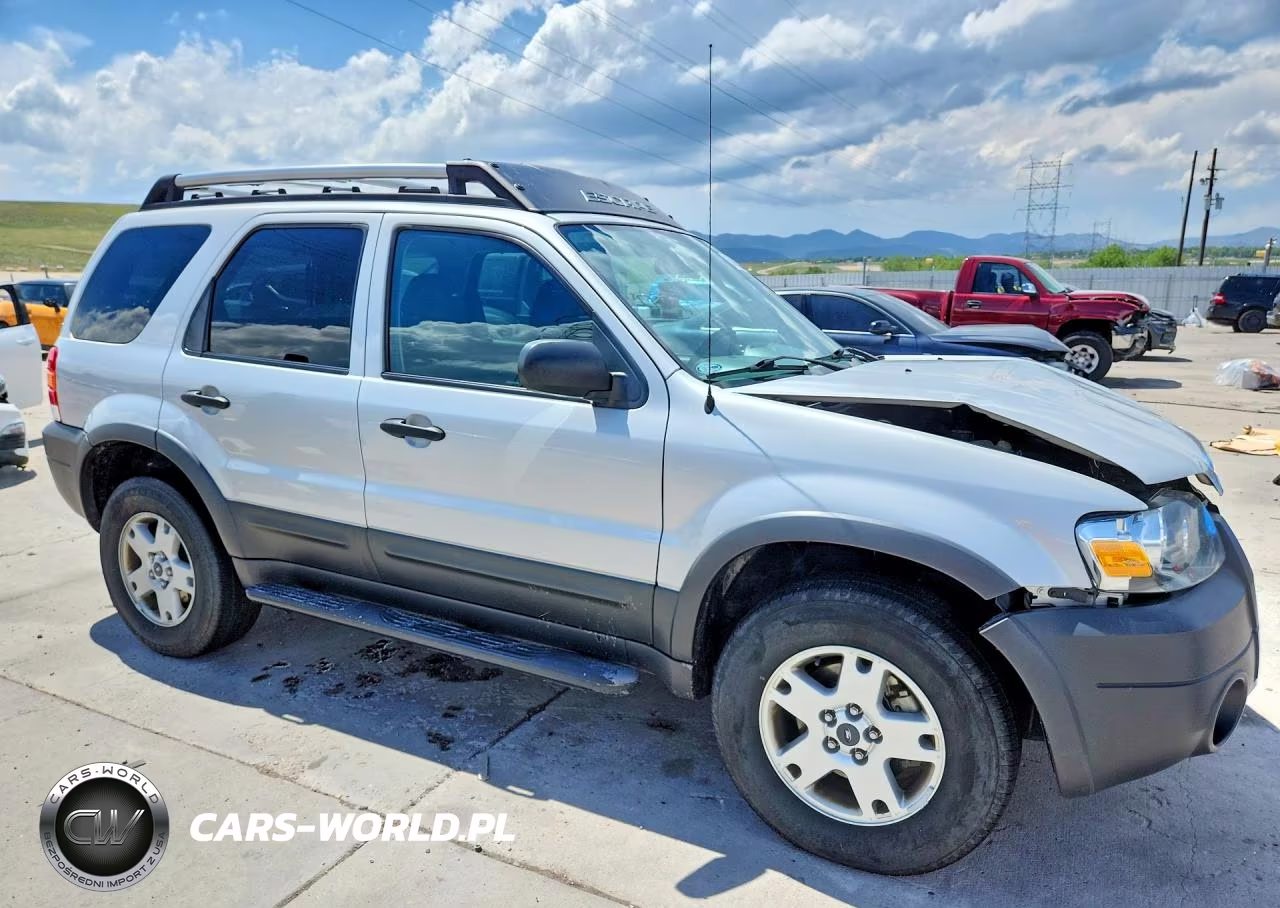 2005 Ford Escape Xlt VIN:1FMYU93135KB63510 - 4