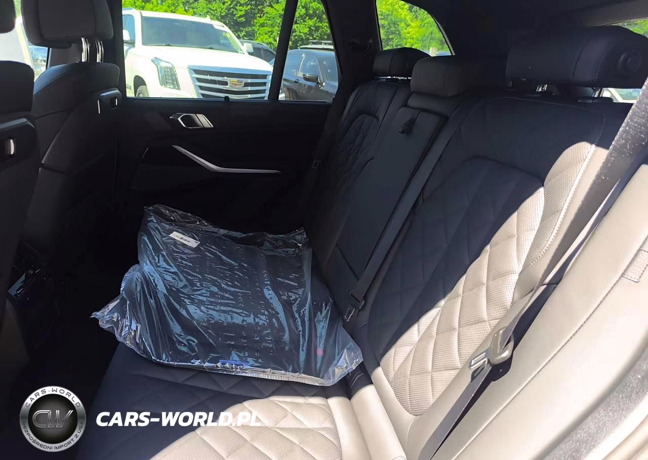 2026 BMW X5 xDrive50E VIN:5UX43EU02T9389965 - 12