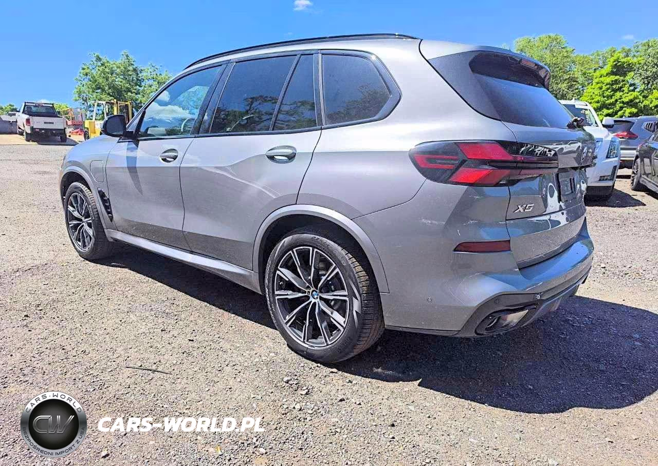 2026 BMW X5 xDrive50E VIN:5UX43EU02T9389965 - 2