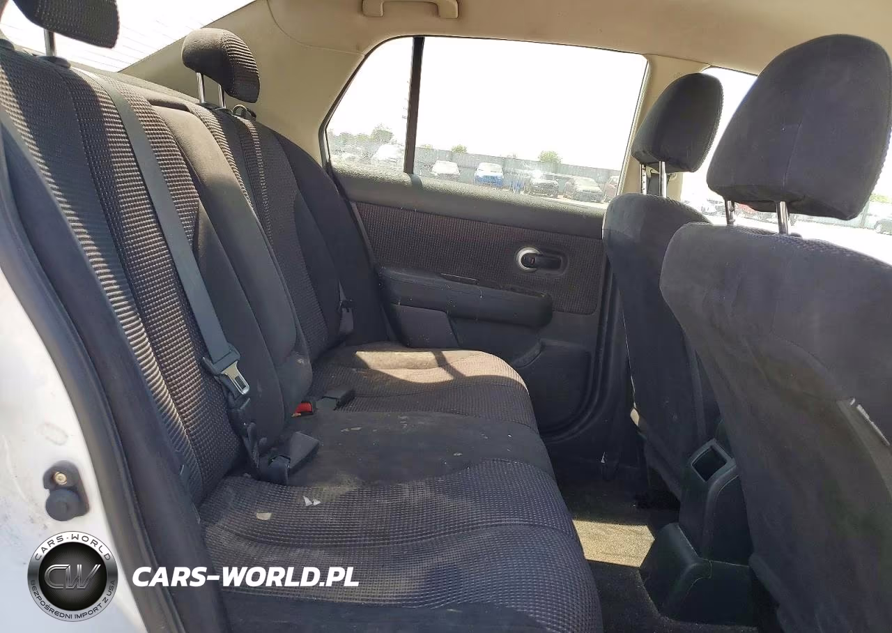 2010 Nissan Versa 1.8 S VIN:3N1BC1APXAL424150 - 10