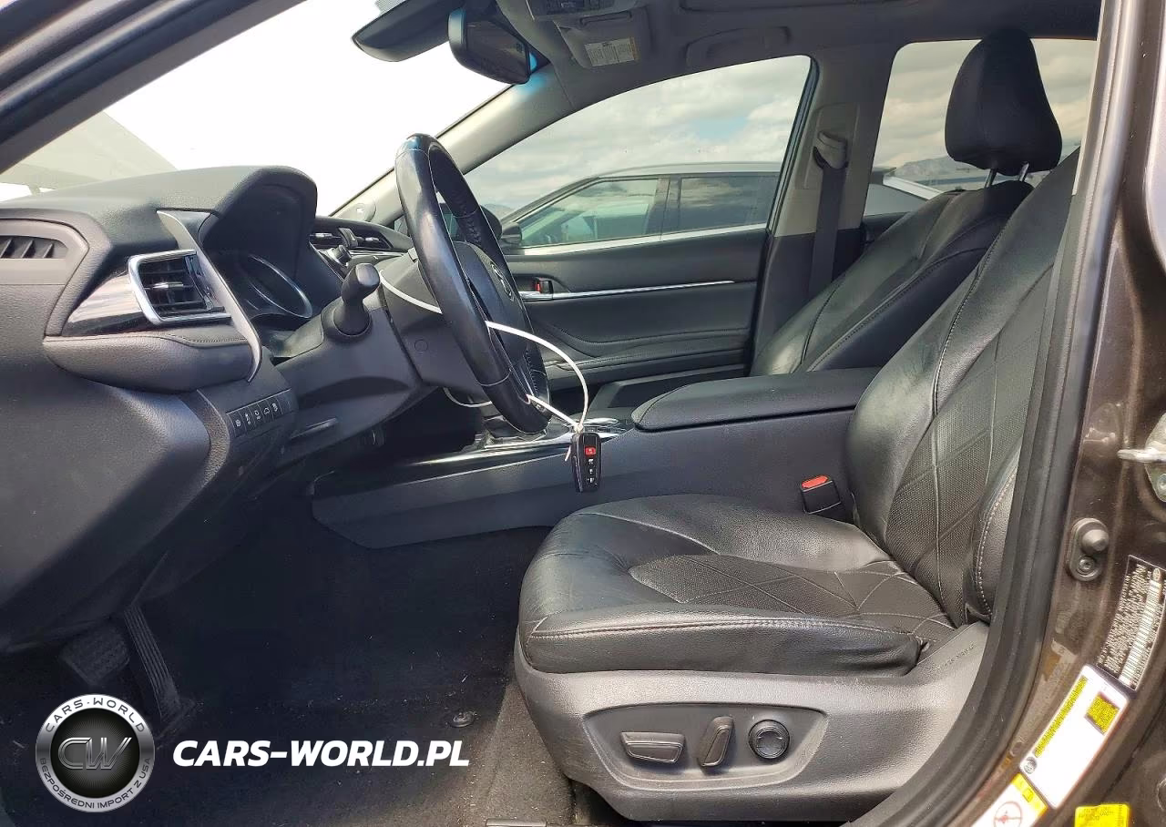 2018 Toyota Camry Hybrid Xle VIN:4T1B21HK1JU004465 - 7