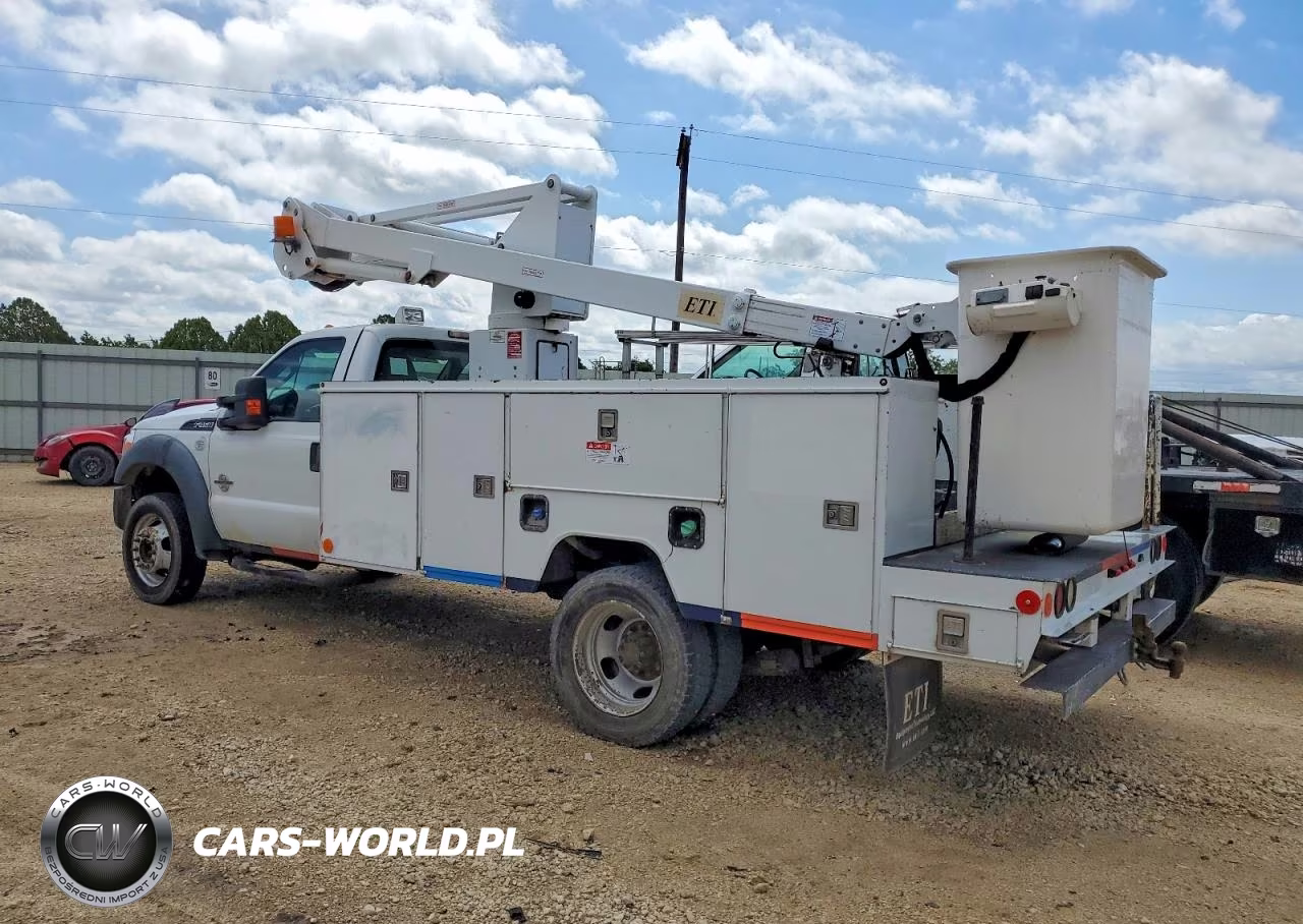 2012 Ford F450 Super Duty Bucket Truck VIN:1FDUF4GTXCEB79416 - 3
