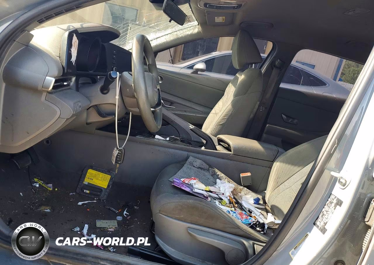 2021 Hyundai Elantra Se VIN:KMHLL4AGXMU213698 - 7