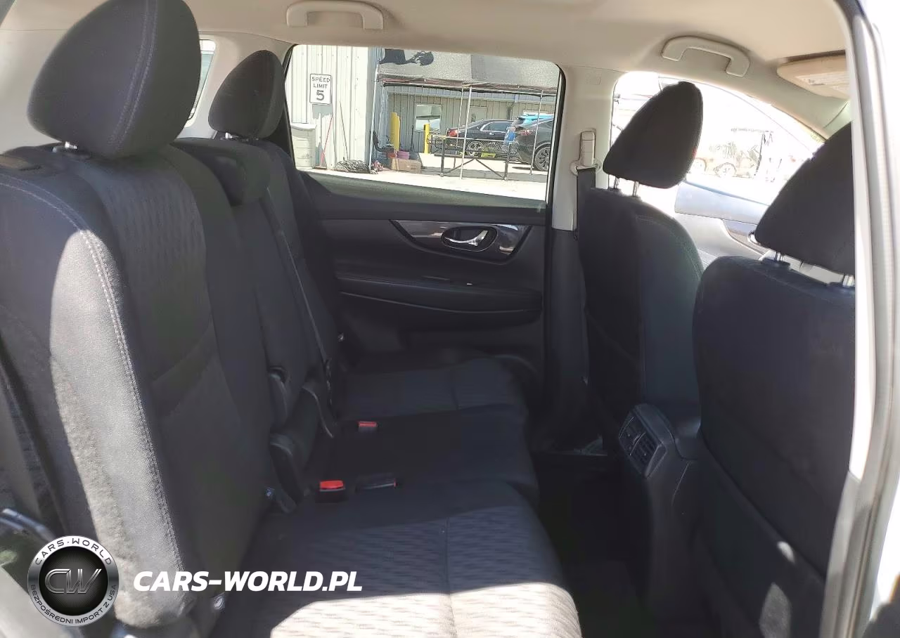 2018 Nissan Rogue S VIN:5N1AT2MT9JC850667 - 11