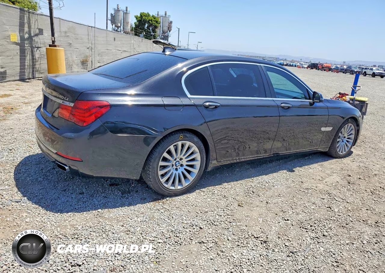 2013 BMW 740 Li VIN:WBAYE4C52DDW22744 - 3