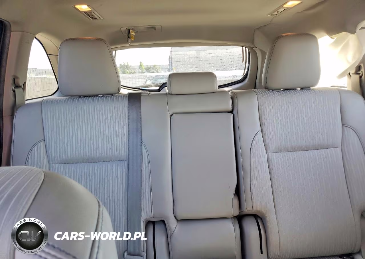 2019 Toyota Highlander Le VIN:5TDZZRFH5KS347290 - 10