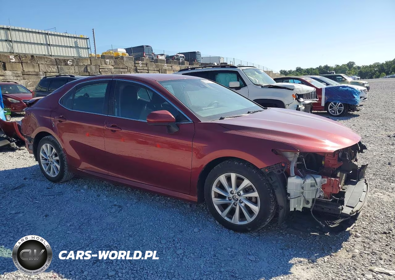 2021 Toyota Camry Le VIN:4T1C11AK0MU447440 - 4
