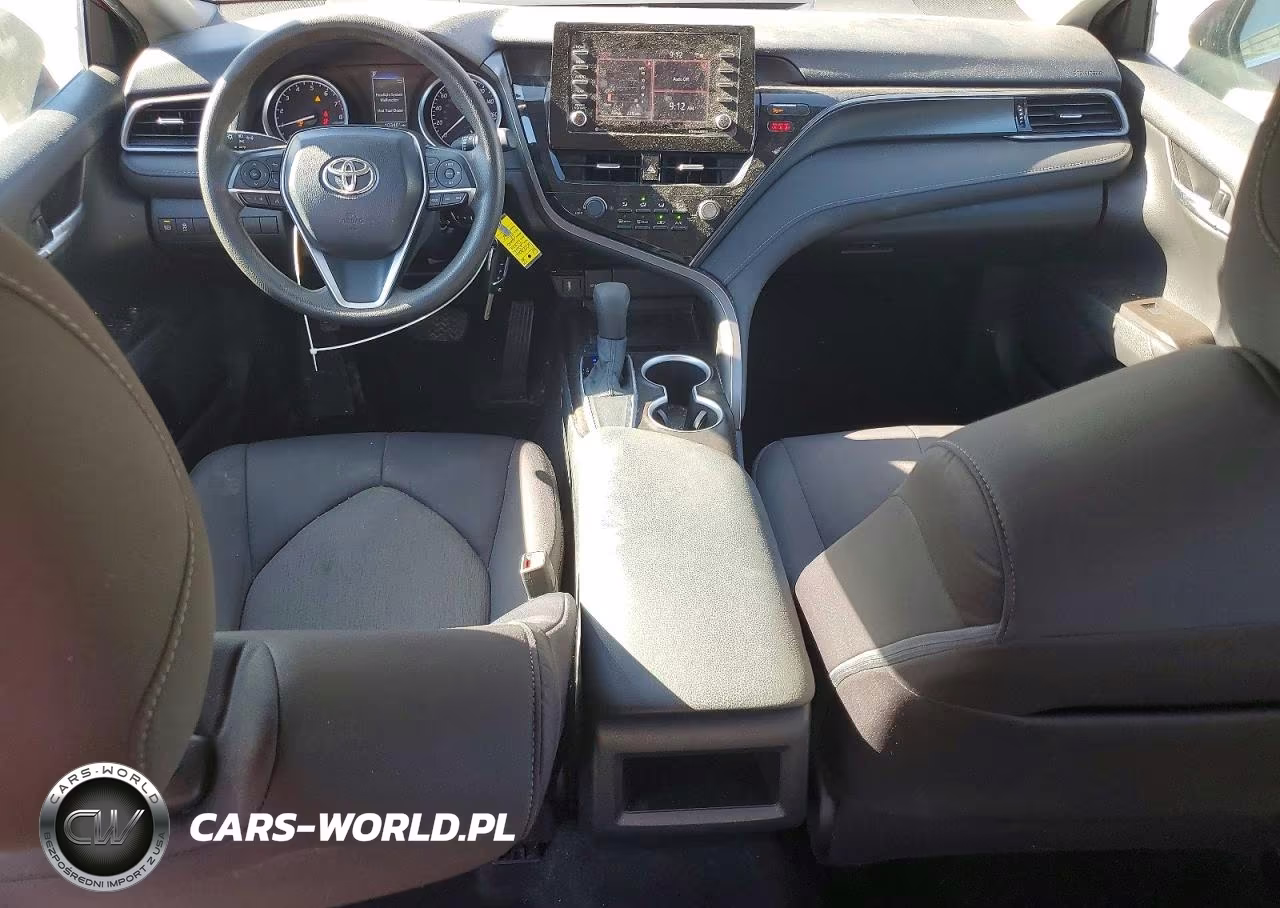 2021 Toyota Camry Le VIN:4T1C11AK0MU447440 - 8