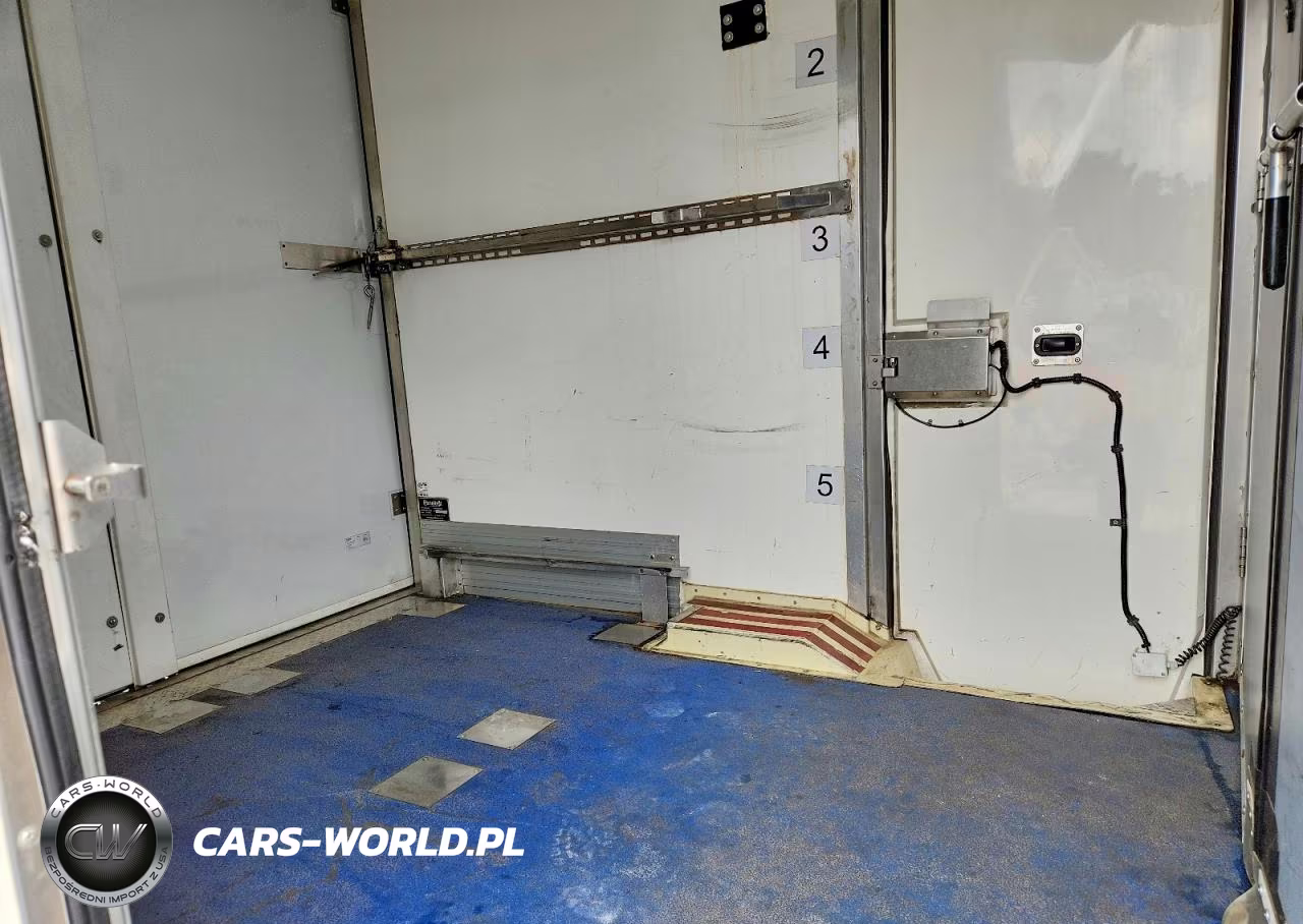 2023 Ford Transit Delivery Truck VIN:1FDBW5Z89NKA01524 - 10