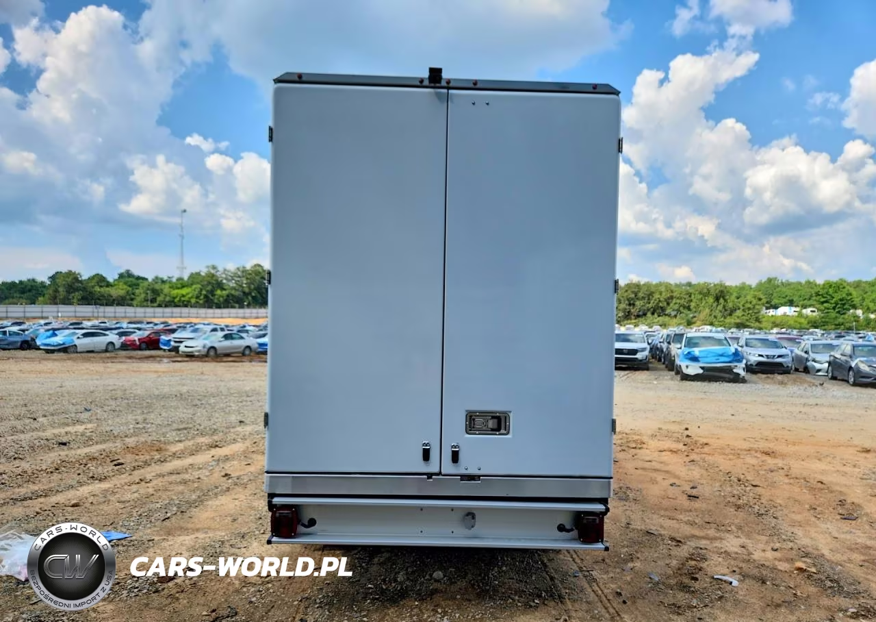 2024 Ford E350 Refrigerated Box Truck VIN:1FDWE3FN8RDD20507 - 6