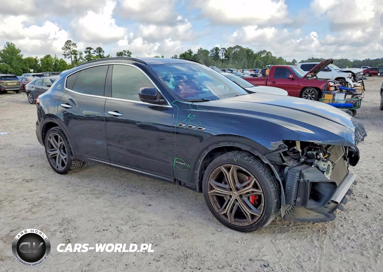 2019 Maserati Levante S Sport VIN:ZN661YUS1KX334144 - 4