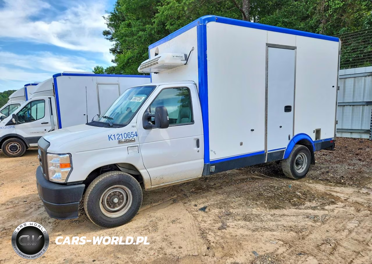 2023 Ford E350 Refrigerated Box Truck – zdjęcie 1 z 13