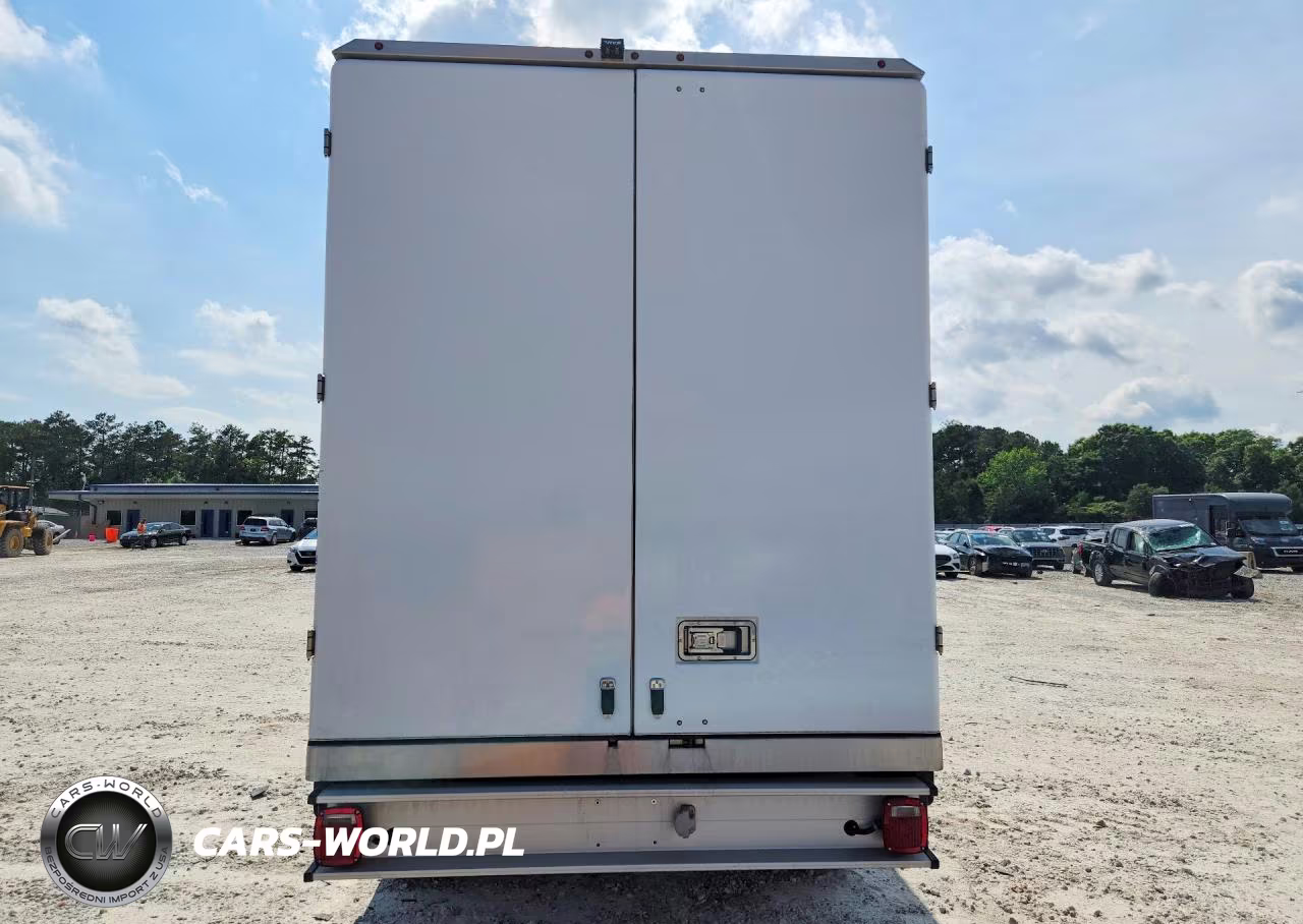 2024 Ford E350 Refrigerated Box Truck VIN:1FDWE3FN3RDD19460 - 6