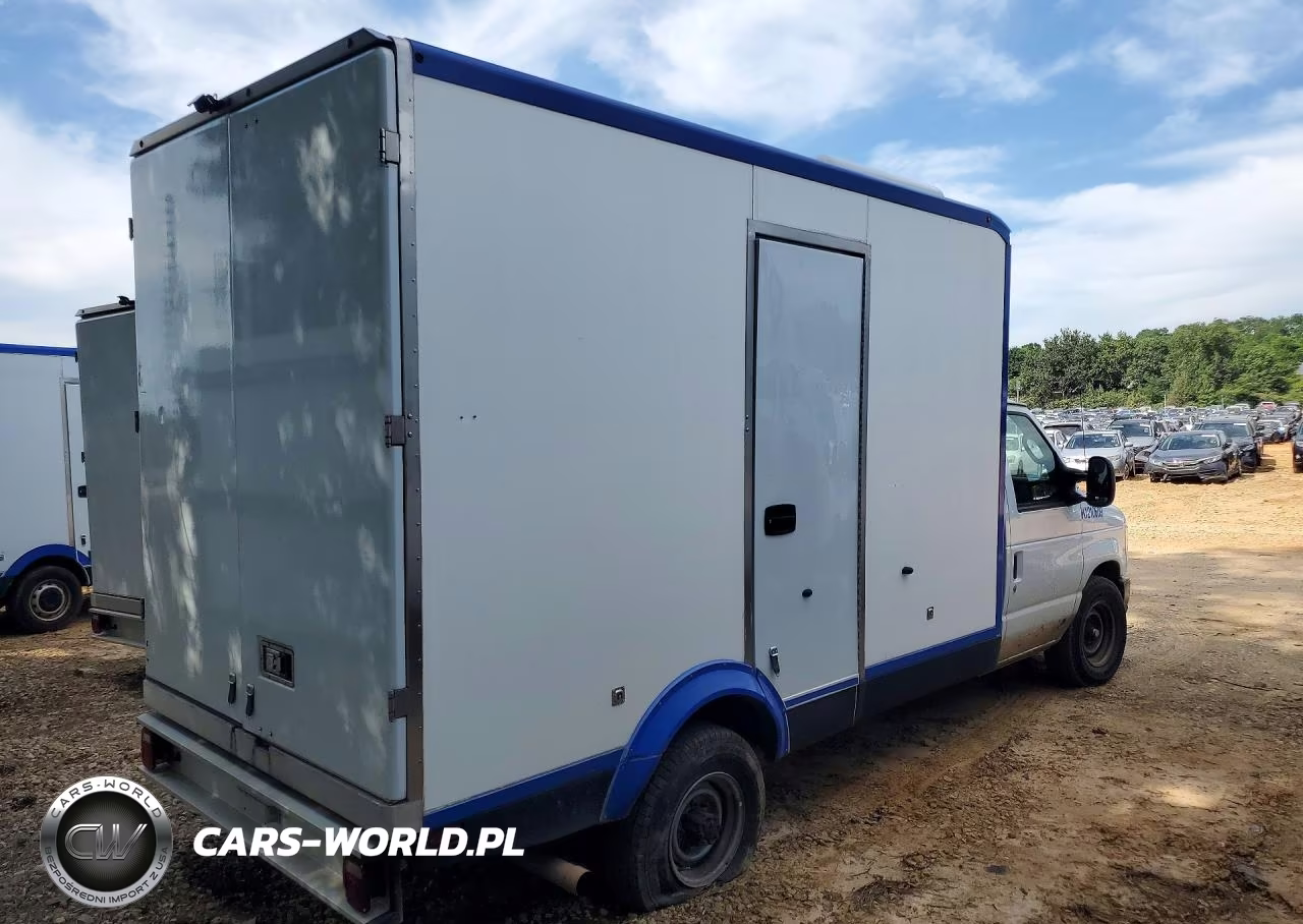 2024 Ford E350 Refrigerated Box Truck VIN:1FDWE3FN3RDD00682 - 3