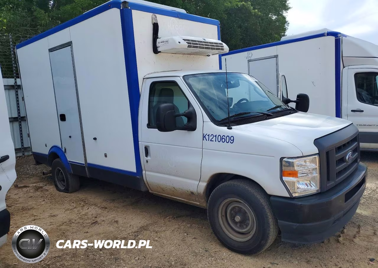 2024 Ford E350 Refrigerated Box Truck VIN:1FDWE3FN3RDD00682 - 4