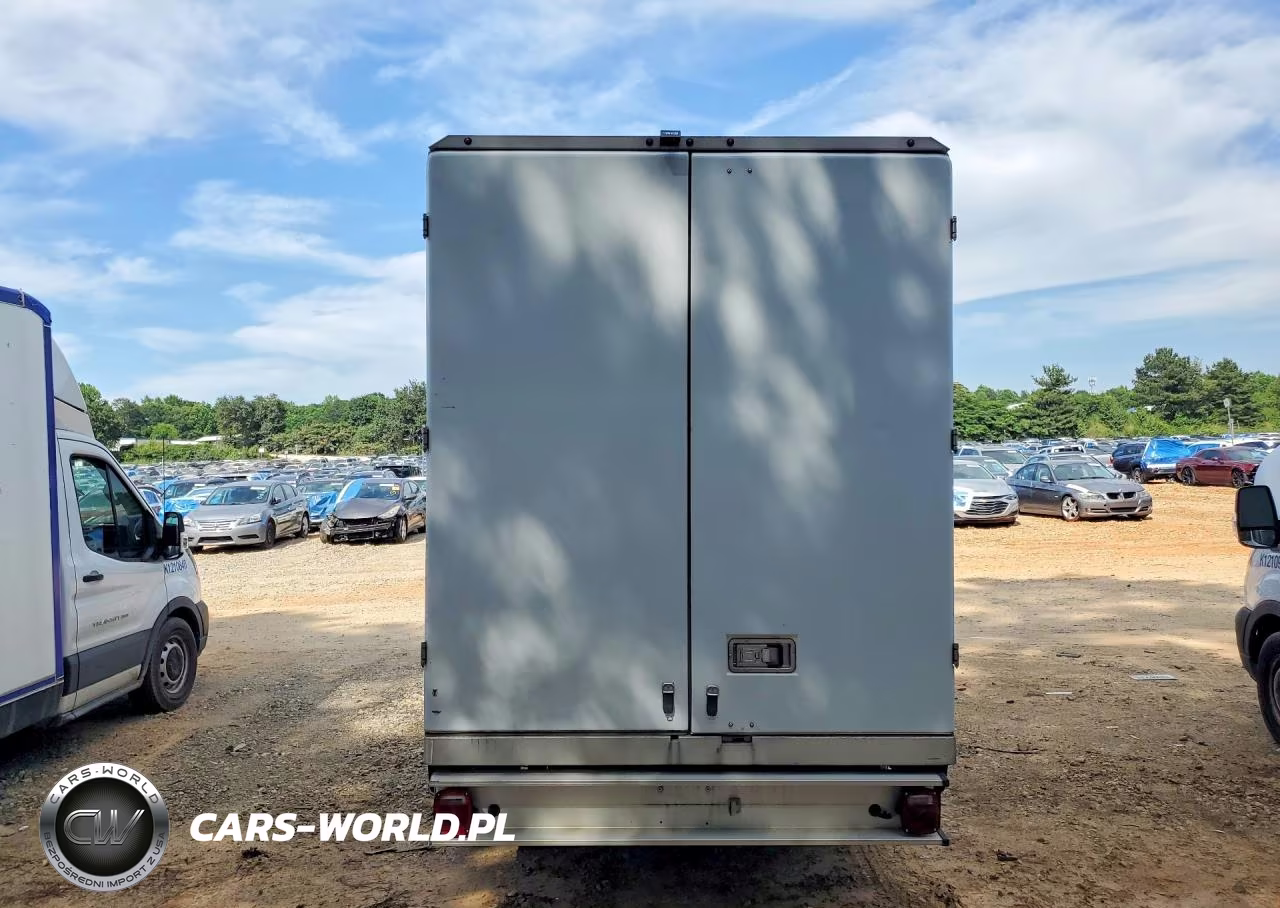 2024 Ford E350 Refrigerated Box Truck VIN:1FDWE3FN3RDD00682 - 6