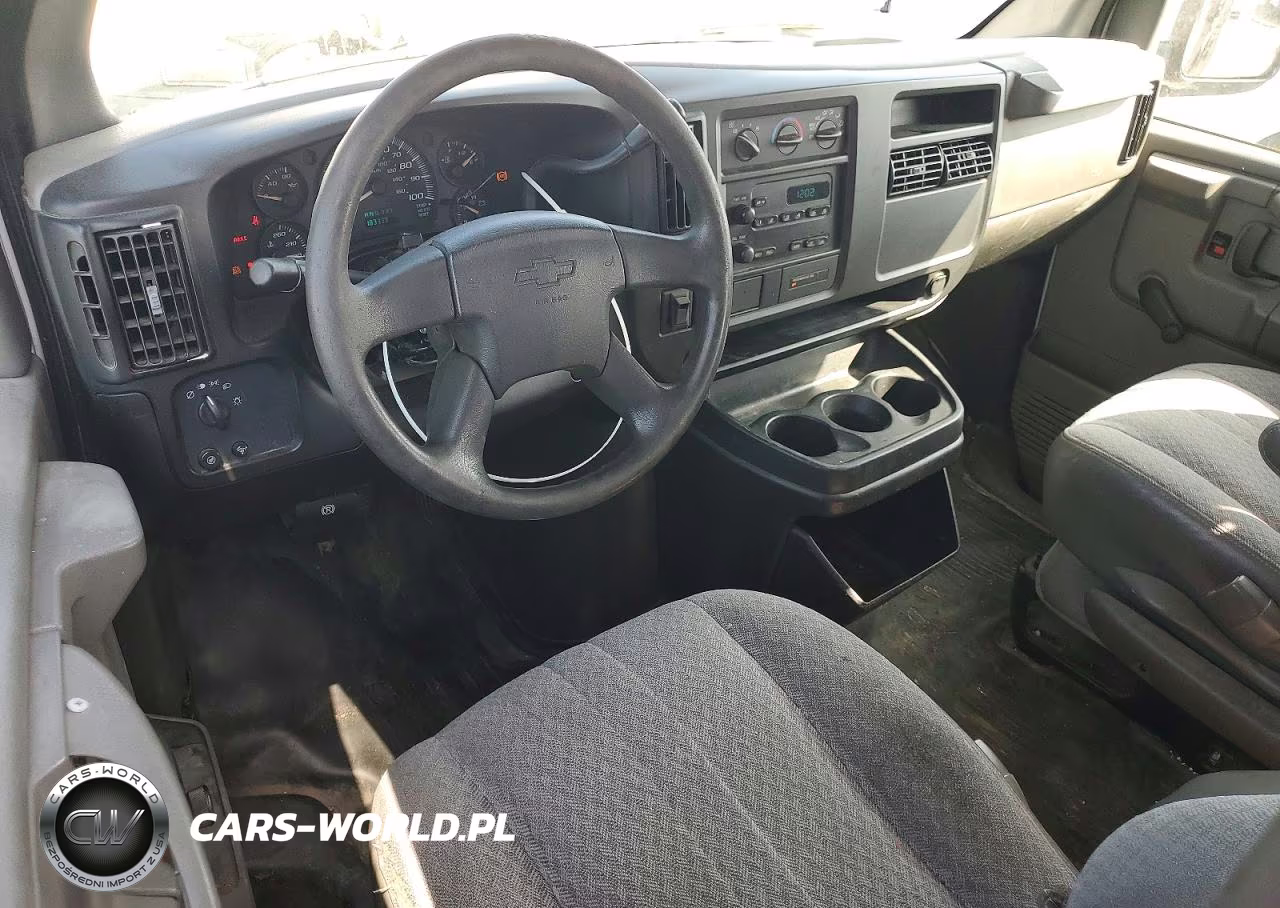 2007 Chevrolet Express 1500 Delivery Van VIN:1GCFG15X371125953 - 8
