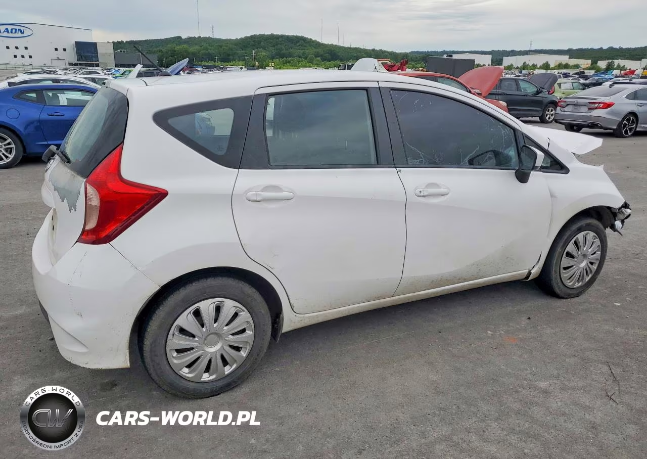 2017 Nissan Versa Note S Plus VIN:3N1CE2CP3HL357547 - 3