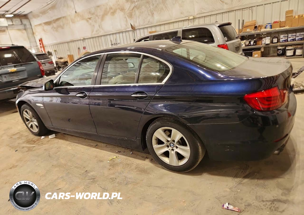 2012 BMW 528 Xi VIN:WBAXH5C54CDW03913 - 2