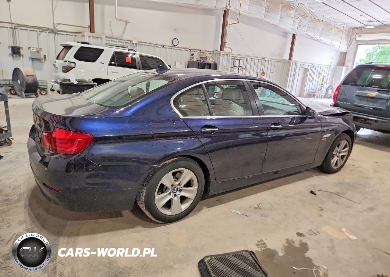 2012 BMW 528 Xi VIN:WBAXH5C54CDW03913 - 3