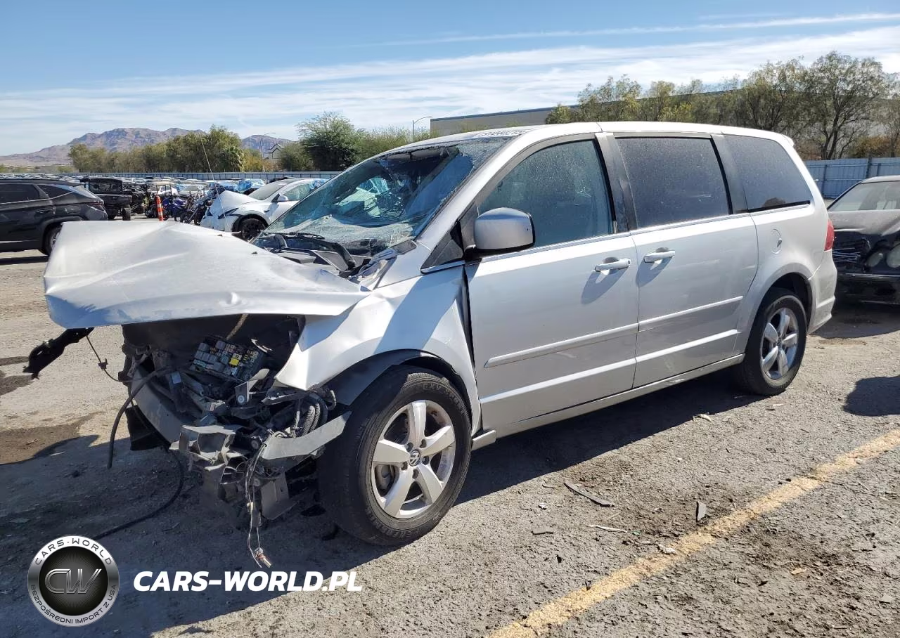 2009 Volkswagen Routan – zdjęcie 1 z 13
