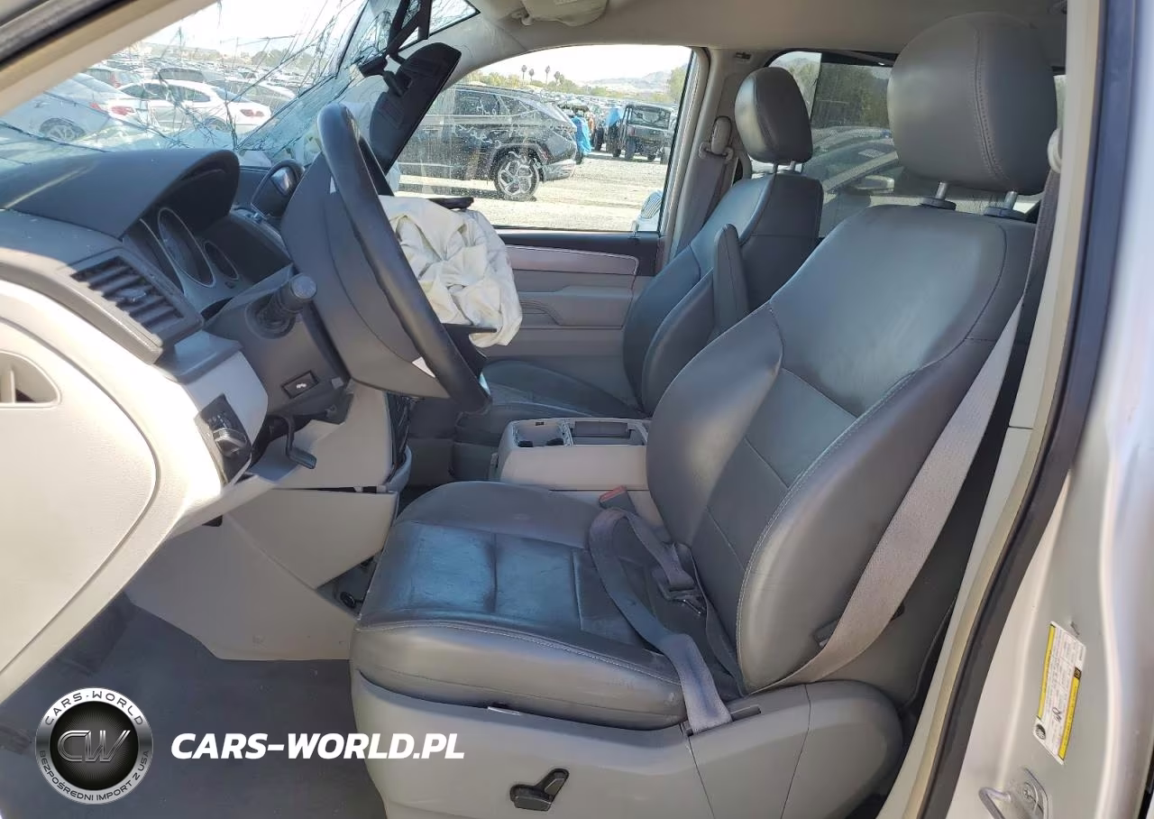 2009 Volkswagen Routan VIN:2V8HW54X69R553541 - 7