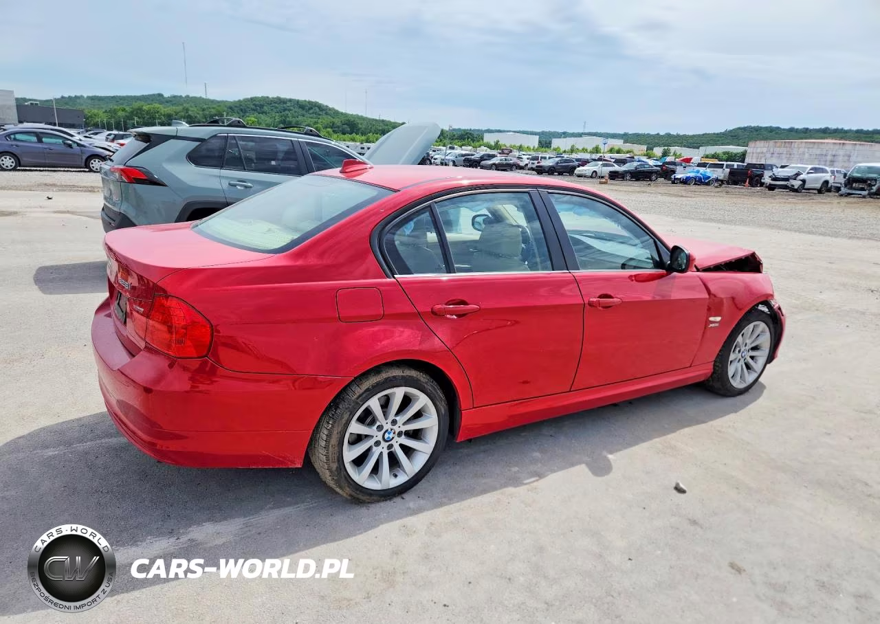 2011 BMW 328 Xi VIN:WBAPK7C59BF195358 - 3