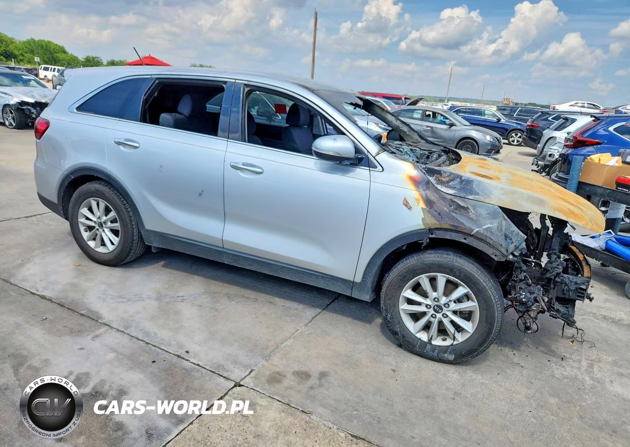 2020 Kia Sorento Lx VIN:5XYPG4A32LG642583 - 4